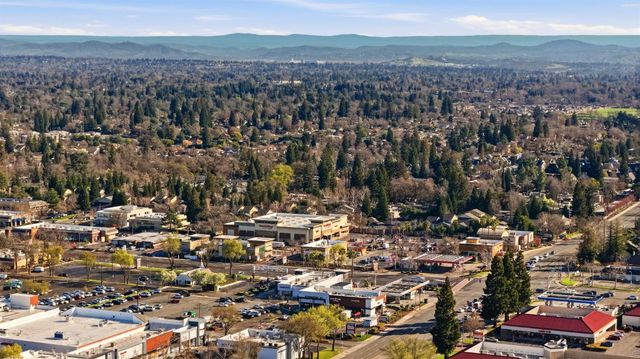 5274 Lake Knoll Ln, Fair Oaks, CA 95628