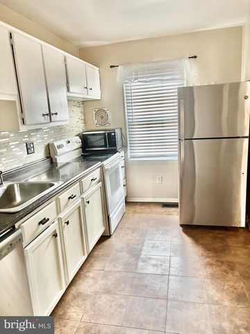 13 MITNICK, Nottingham, MD 21236