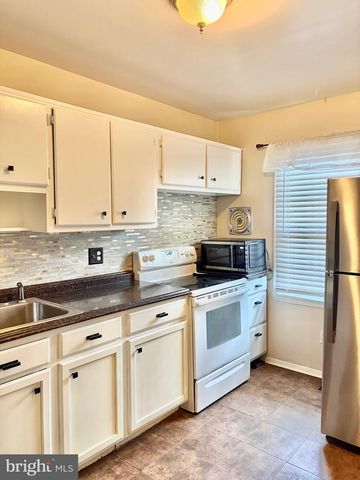 13 MITNICK, Nottingham, MD 21236