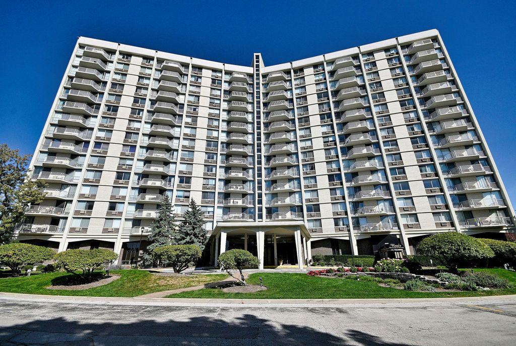 40 N Tower Road 7H, Oak Brook, IL 60523 — exterior