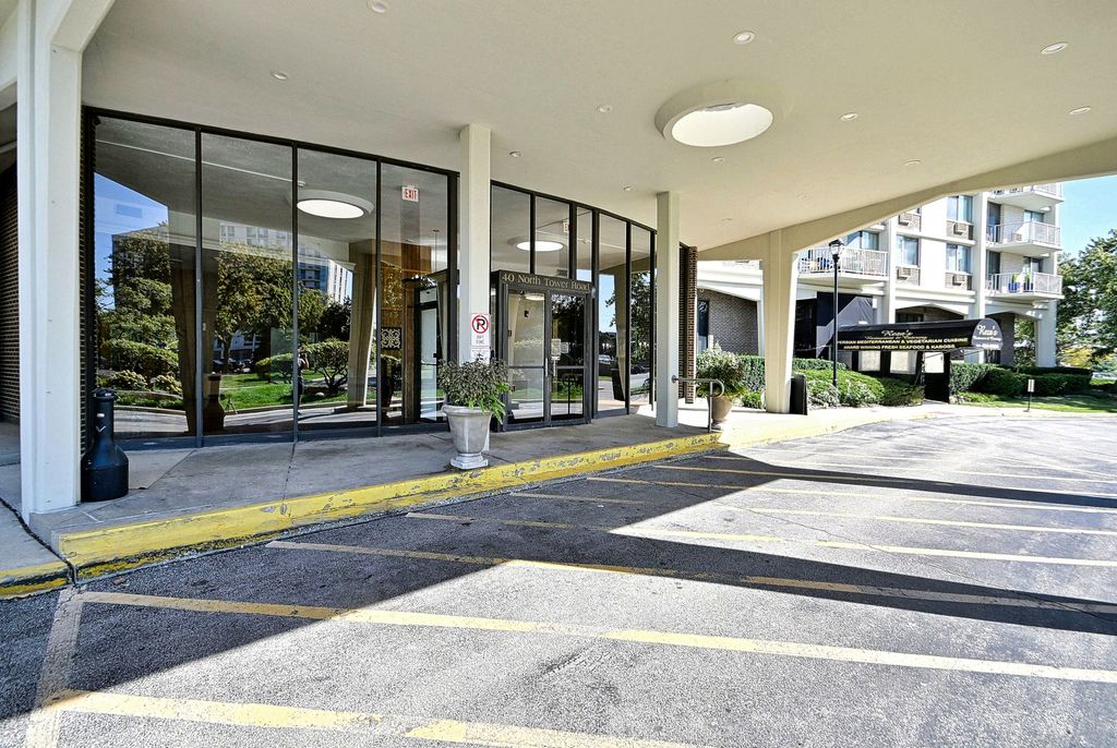 40 N Tower Road 7H, Oak Brook, IL 60523 — photo 3