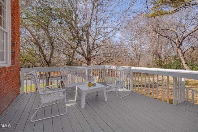 101 Hogan Woods Circle, Chapel Hill, NC 27516