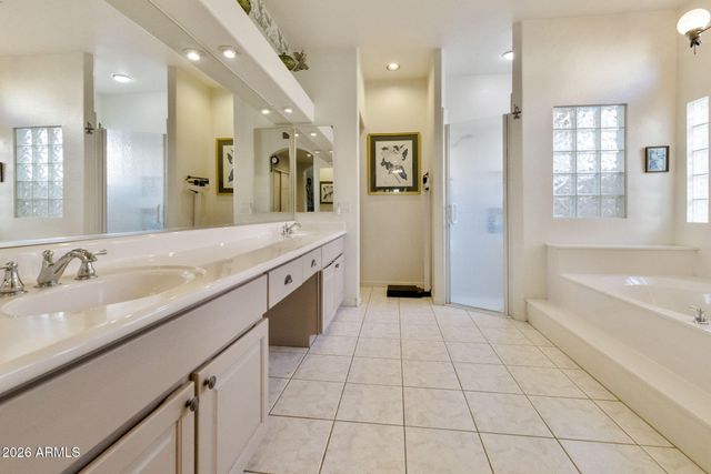 5783 S AMBERWOOD Drive, Sun Lakes, AZ 85248