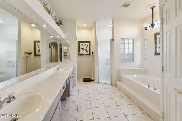 5783 S AMBERWOOD Drive, Sun Lakes, AZ 85248