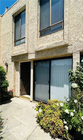 15031 Chatsworth 22, San Fernando, CA 91345