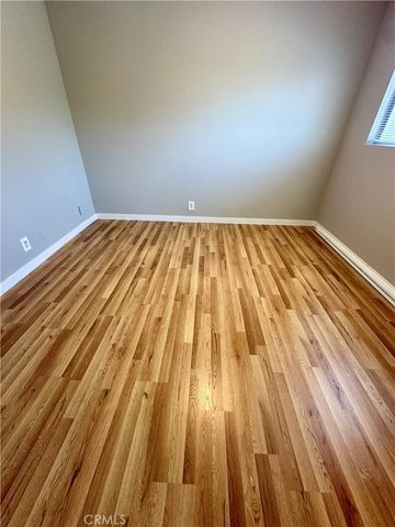 15031 Chatsworth 22, San Fernando, CA 91345