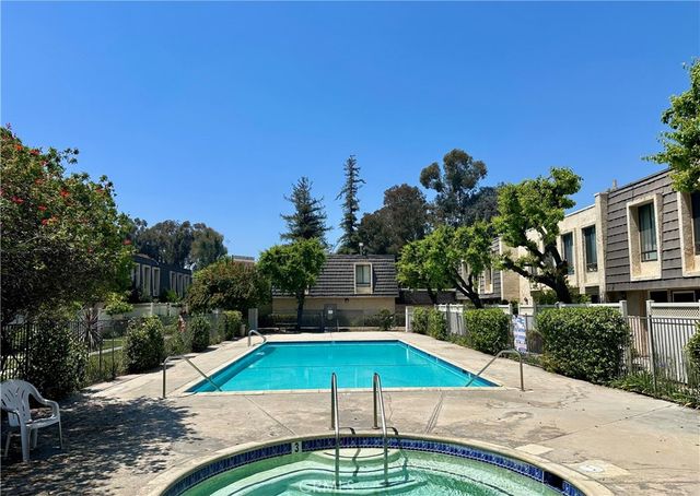 15031 Chatsworth 22, San Fernando, CA 91345