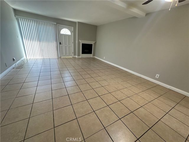 15031 Chatsworth 22, San Fernando, CA 91345