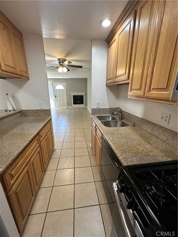 15031 Chatsworth 22, San Fernando, CA 91345