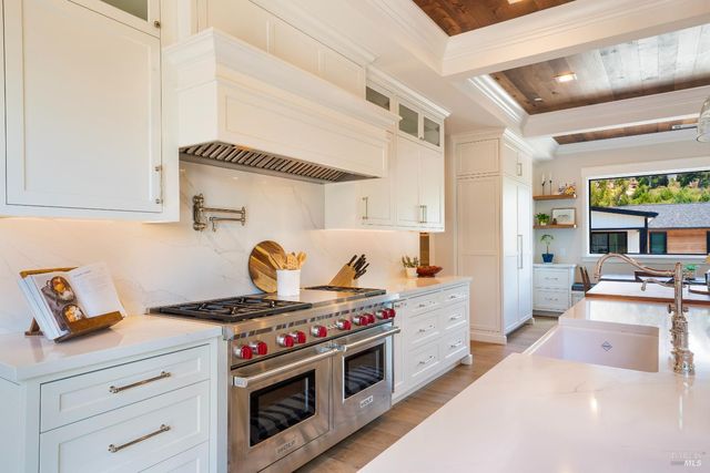 3523 Hanover Pl, Santa Rosa, CA 95404