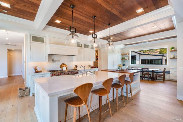 3523 Hanover Pl, Santa Rosa, CA 95404