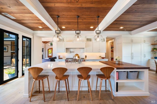 3523 Hanover Pl, Santa Rosa, CA 95404