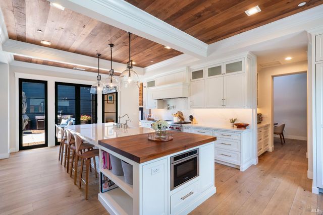 3523 Hanover Pl, Santa Rosa, CA 95404