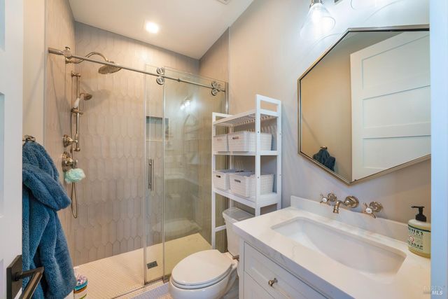 3523 Hanover Pl, Santa Rosa, CA 95404