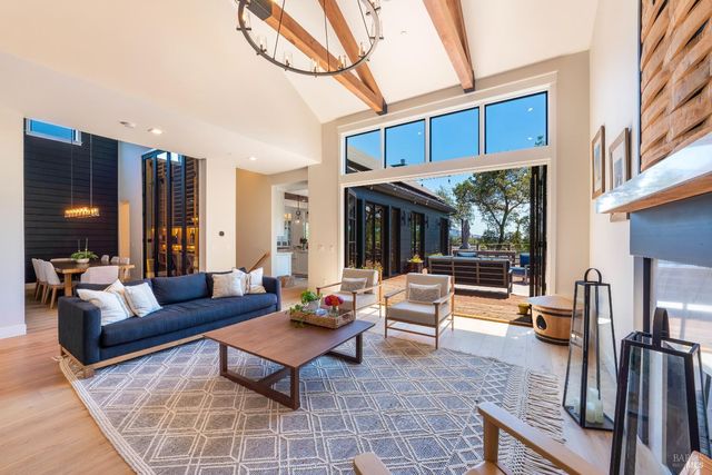 3523 Hanover Pl, Santa Rosa, CA 95404