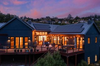 3523 Hanover Pl, Santa Rosa, CA 95404