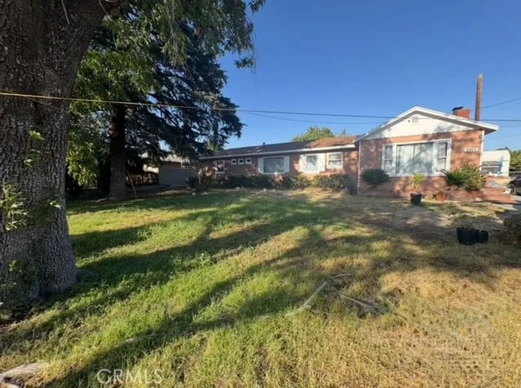 9167 Citrus Avenue, Fontana, CA 92335