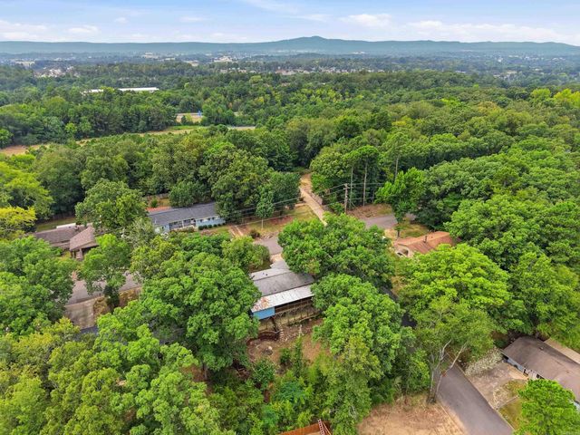 406 Cottonwood Street, Hot Springs, AR 71913