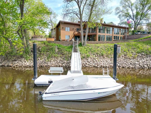 4127 Kammel Road, La Crosse, WI 54601