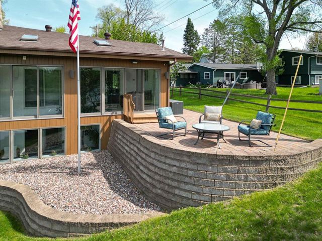 4127 Kammel Road, La Crosse, WI 54601