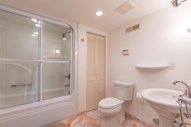 4127 Kammel Road, La Crosse, WI 54601