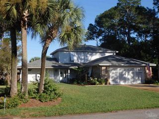 1608 Mauna Kea Ct, Gulf Breeze, FL 32563