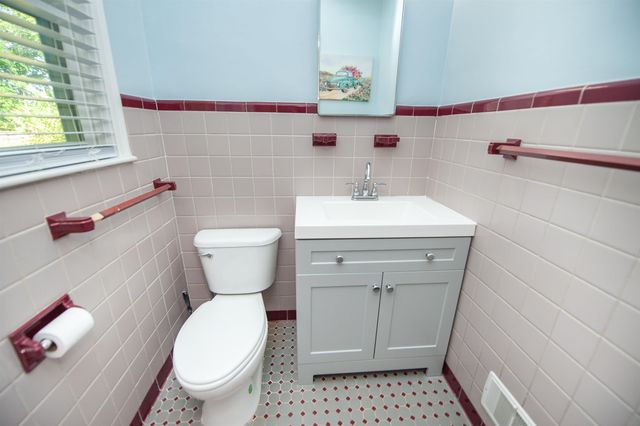 220 N Lanford Street, Spartanburg, SC 29301