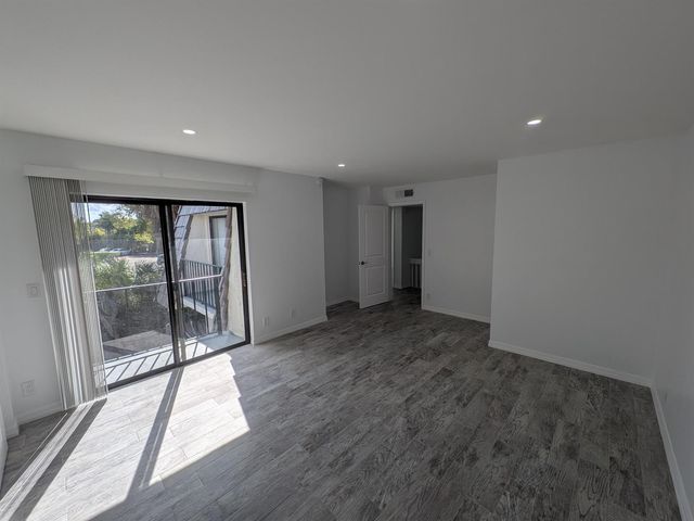 1733 N Congress Avenue, West Palm Beach, FL 33401