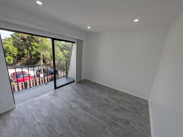 1733 N Congress Avenue, West Palm Beach, FL 33401