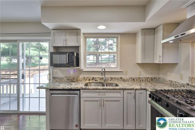 1875 Jenkins Drive, Easton, PA 18040