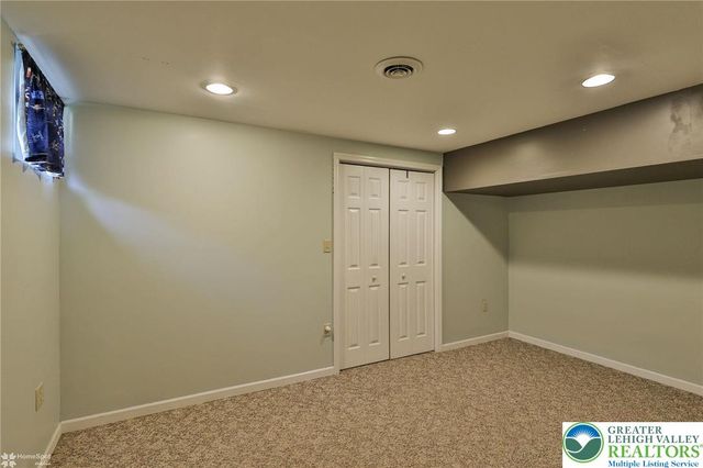 1875 Jenkins Drive, Easton, PA 18040