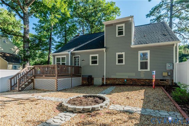 10008 Brittonwood Dr, North Chesterfield, VA 23237