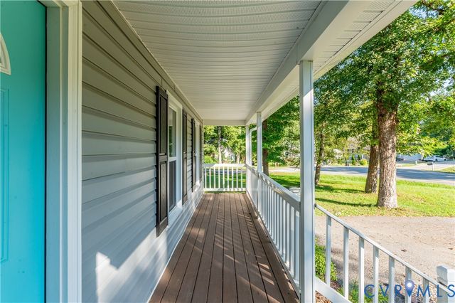 10008 Brittonwood Dr, North Chesterfield, VA 23237