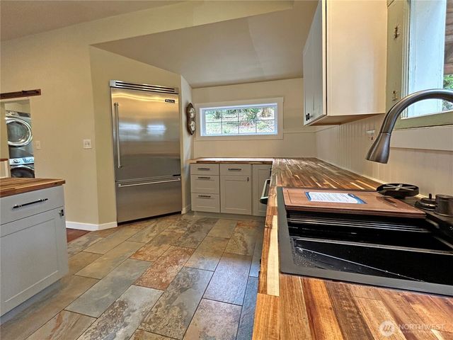 1613 S 10th Street, Mount Vernon, WA 98274