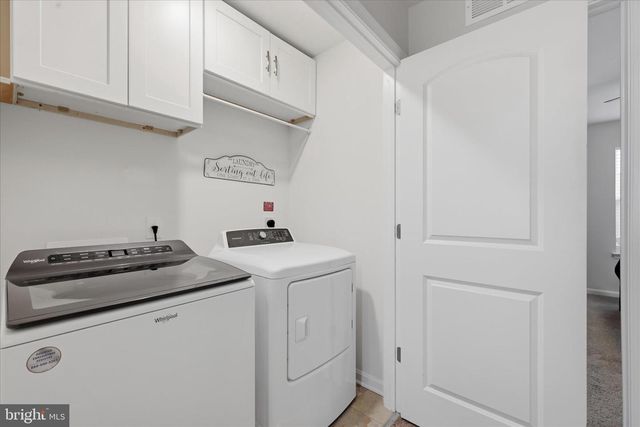 227 MAGELLAN DR, Martinsburg, WV 25404