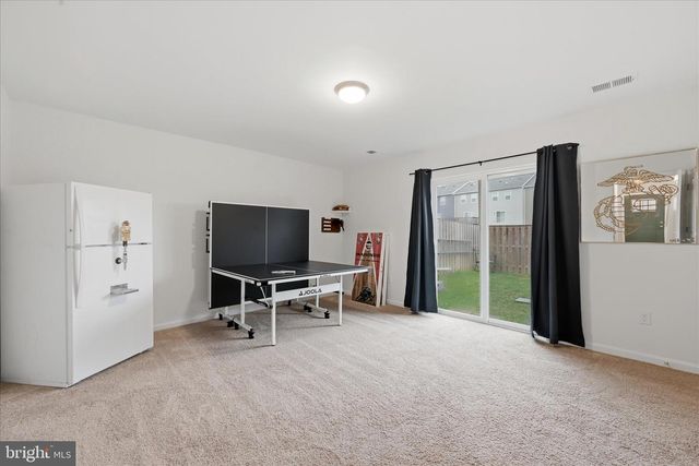 227 MAGELLAN DR, Martinsburg, WV 25404