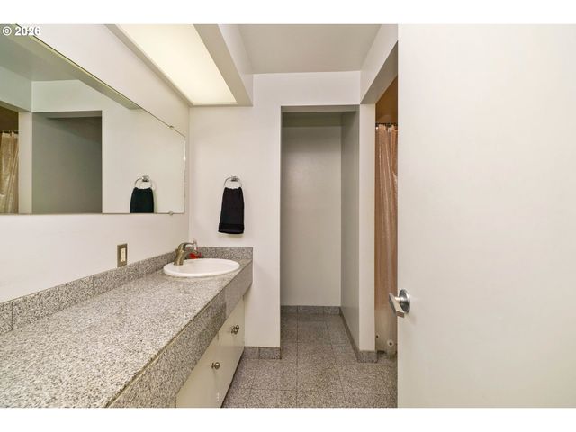4298 RIVER Rd S, Salem, OR 97302