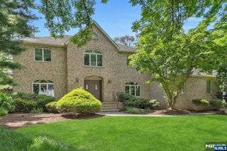 206 Paul Court, Paramus, NJ 07652