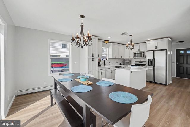 348 KINGFISHER RD, Tuckerton, NJ 08087