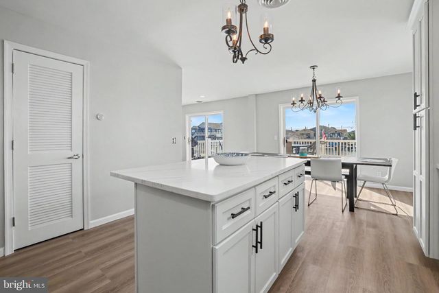 348 KINGFISHER RD, Tuckerton, NJ 08087