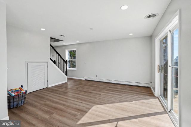 348 KINGFISHER RD, Tuckerton, NJ 08087
