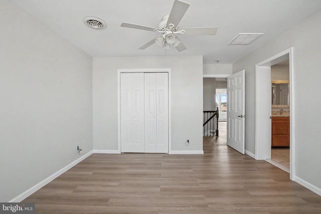 348 KINGFISHER RD, Tuckerton, NJ 08087