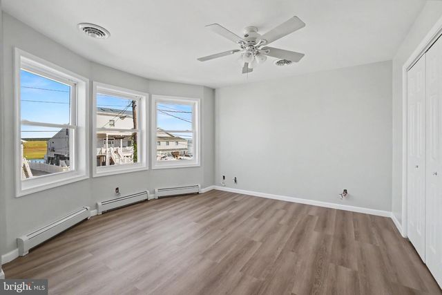 348 KINGFISHER RD, Tuckerton, NJ 08087