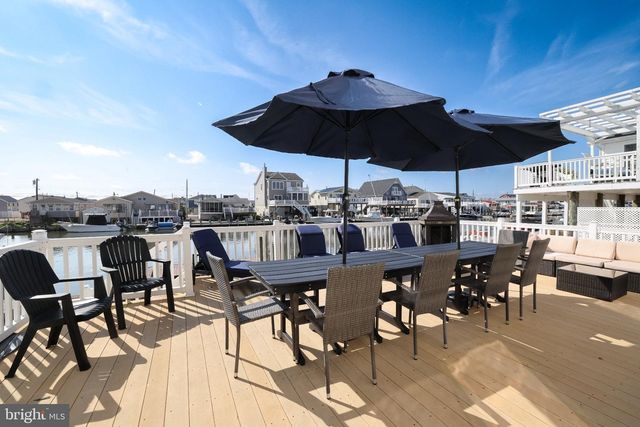 348 KINGFISHER RD, Tuckerton, NJ 08087