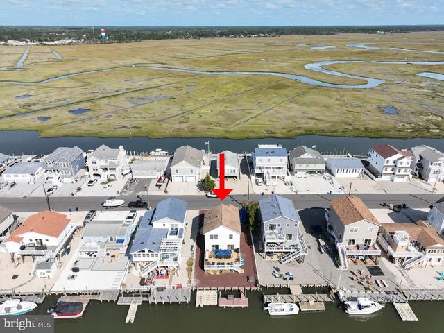 348 KINGFISHER RD, Tuckerton, NJ 08087