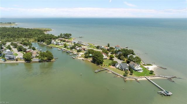 103 York Point DR, Seaford, VA 23696