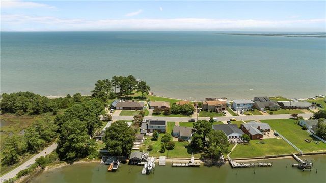 103 York Point DR, Seaford, VA 23696