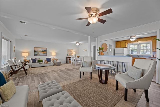 103 York Point DR, Seaford, VA 23696