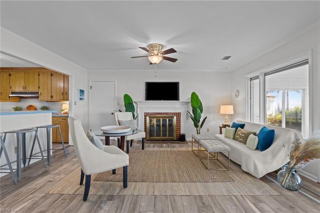 103 York Point DR, Seaford, VA 23696
