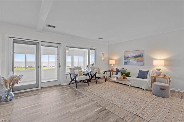 103 York Point DR, Seaford, VA 23696